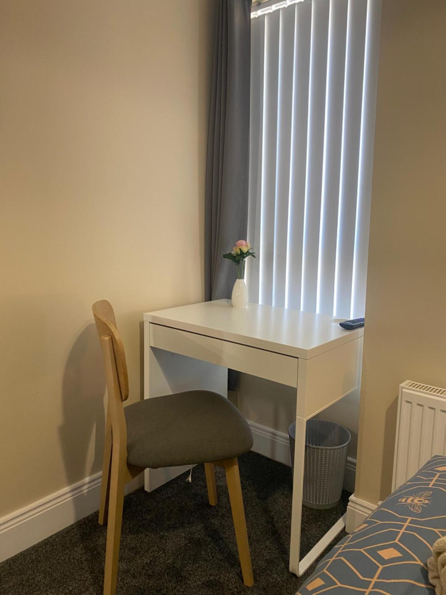 Roskeen Townhouse Проживание в семье