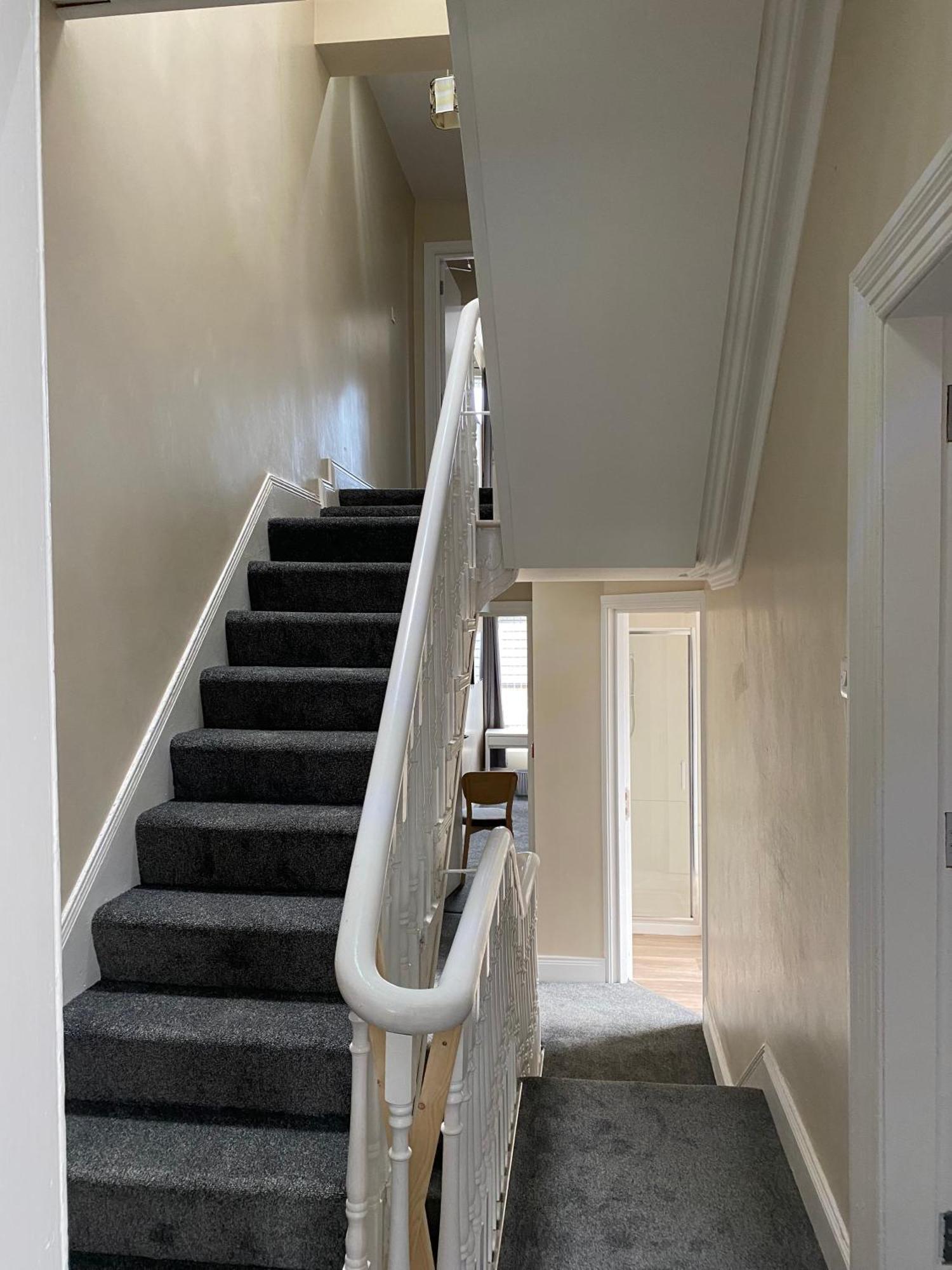 Roskeen Townhouse Проживание в семье *